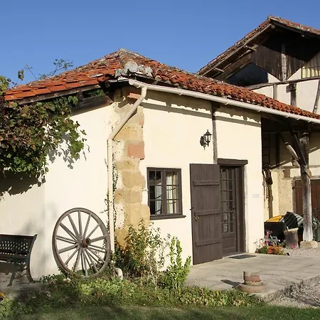 Aou Carde アパート