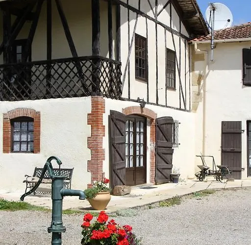 Daire Aou Carde Lagarde-Hachan