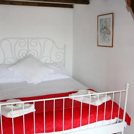 Aou Carde Appartement